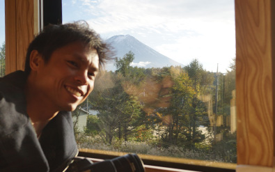 รถไฟด่วนชมวิวฟูจิซัง 「Fujisan View Express」