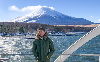 รถไฟด่วนชมวิวฟูจิซัง 「Fujisan View Express」